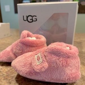 UGG Bixsby slippers 4/5C